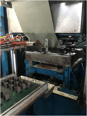 맞춤화된 공업용 자동차 스타터스인테레드 페라이트 마그넷 OEM 분절 블록 시트