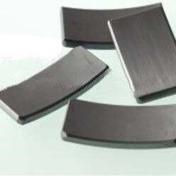 고 보자력 영구 페라이트 자석